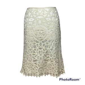 Jones New York Ivory delicate crochet embroidered lace pencil skirt size 8